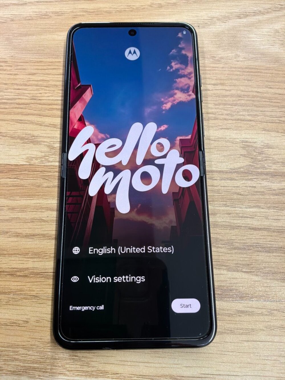 Motorola Razr 2024 XT2453-3 Foldable Smartphone Unlocked Like New